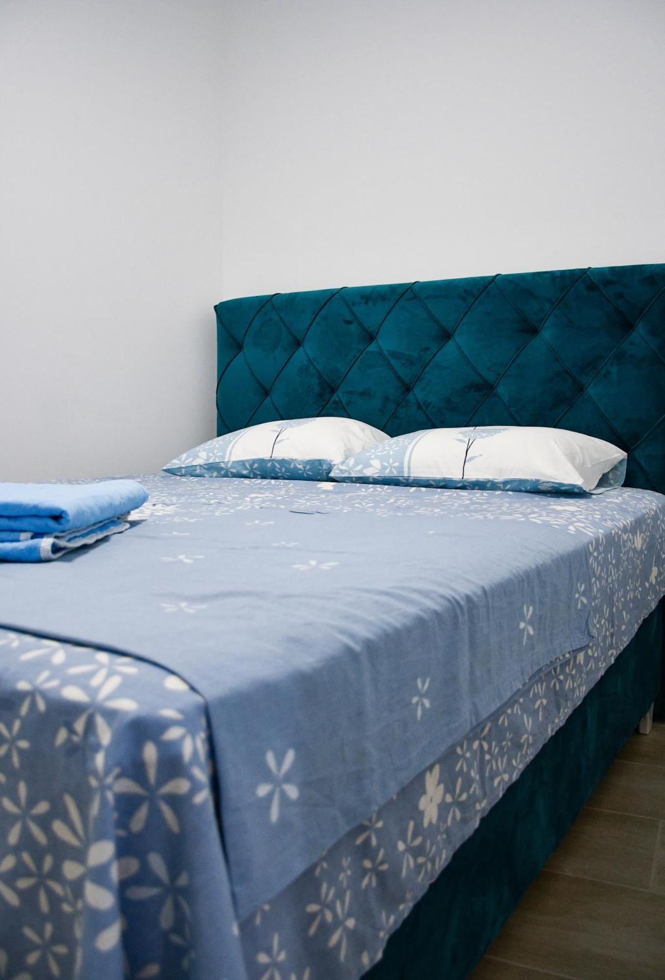 Raj Apartment Kotor Bagian luar foto