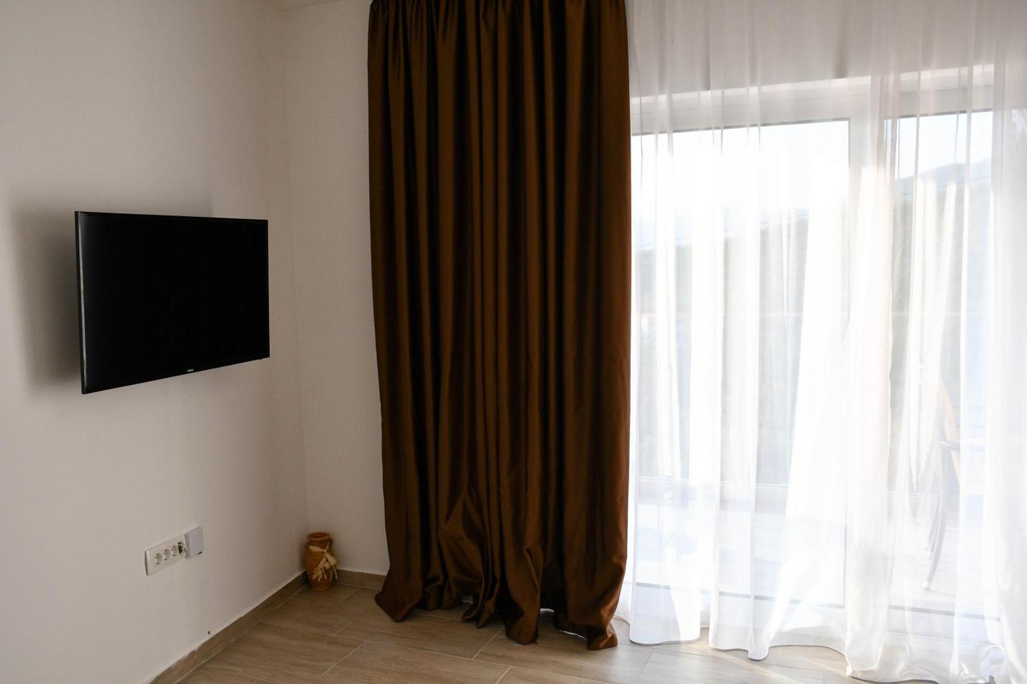 Raj Apartment Kotor Bagian luar foto