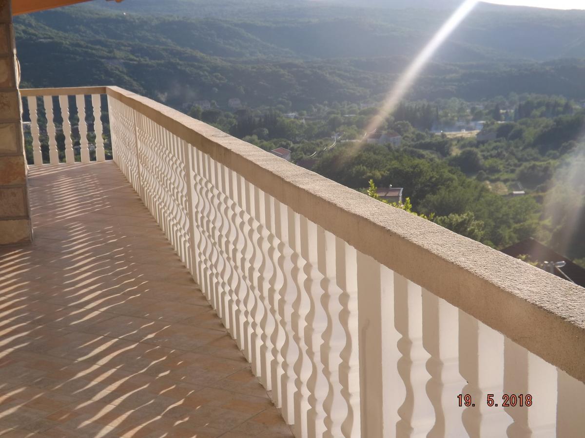 Raj Apartment Kotor Bagian luar foto
